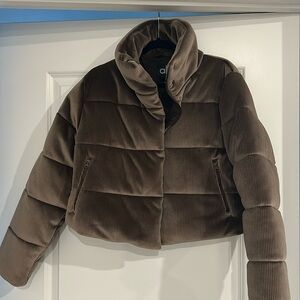 Alo Gold Rush Puffer